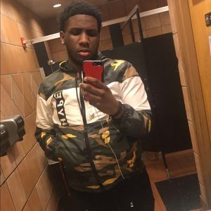 Meet your Posher, Langston